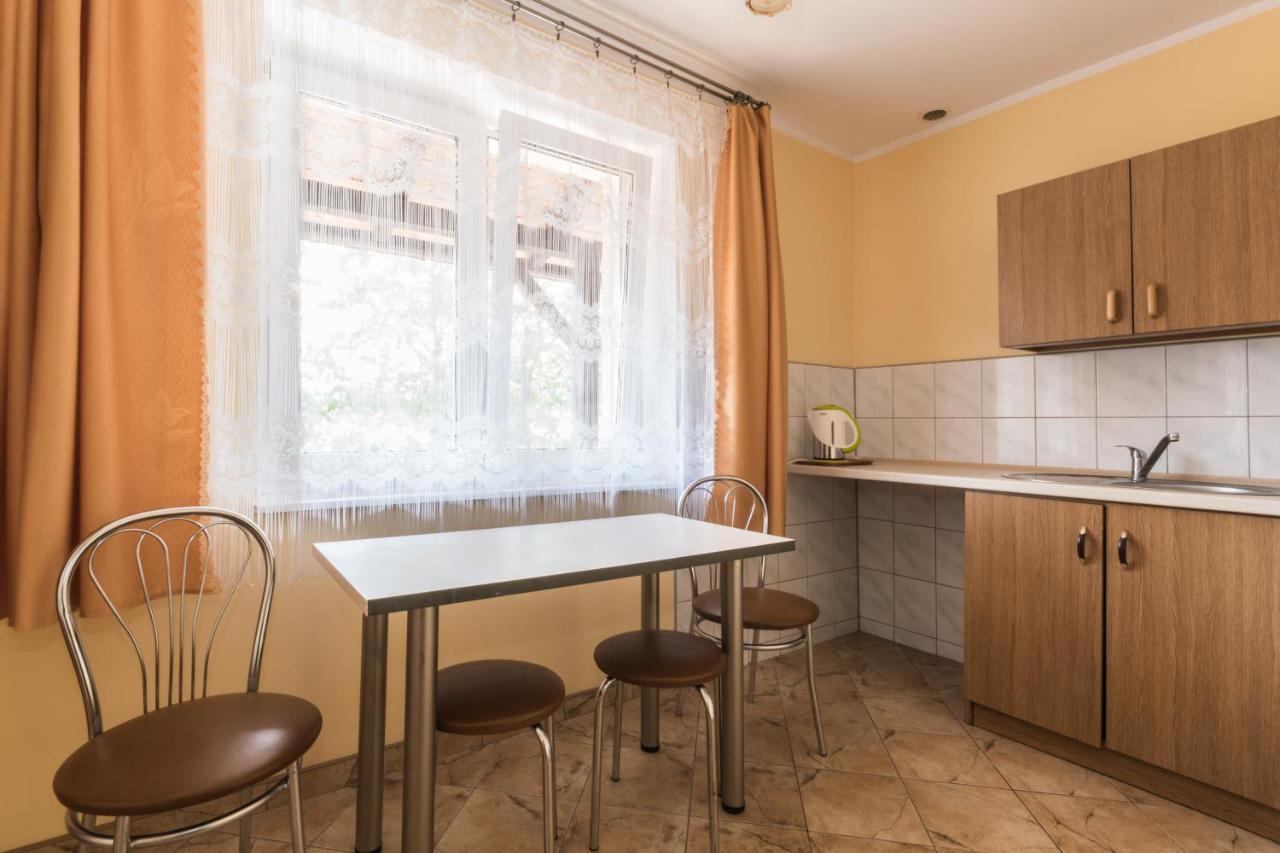 Pokoje Goscinne Lipowa Sztutowo Exterior foto